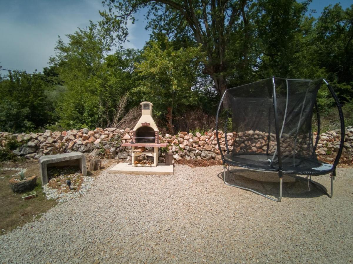 Holiday House Tos-Vila With Heated Pool Vrbnik  Eksteriør billede